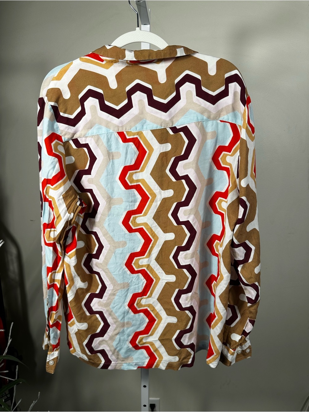 B139. ASOS Design-  Patterned Button-Up Shirt in Multi Color - Picture 4 of 6